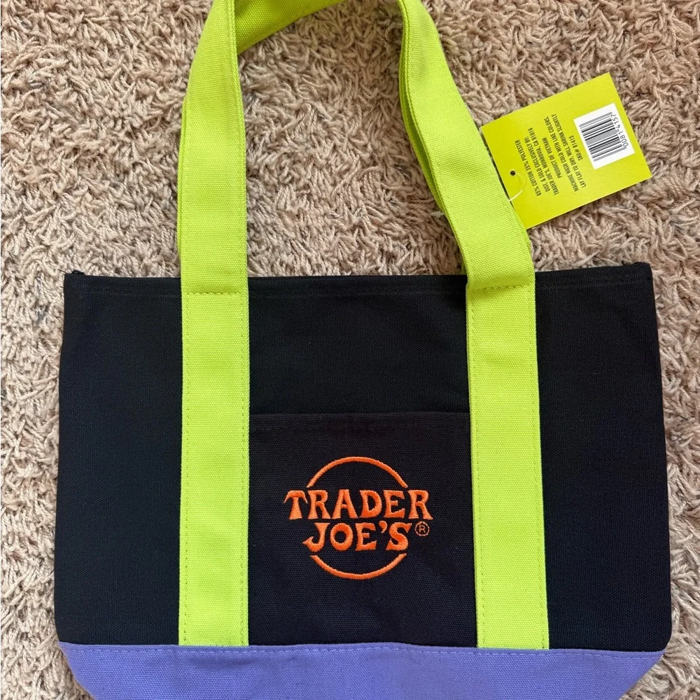 Trader Joe’s Mini Halloween Tote Set  (4) - Picture 4 of 5